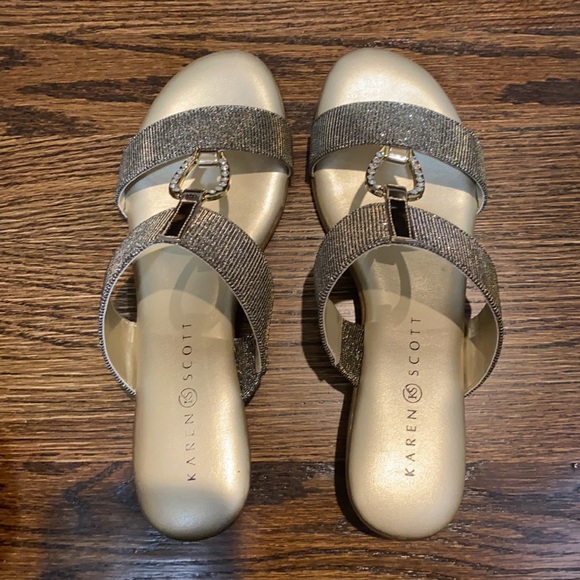 Sandals! - Picture 2 of 2